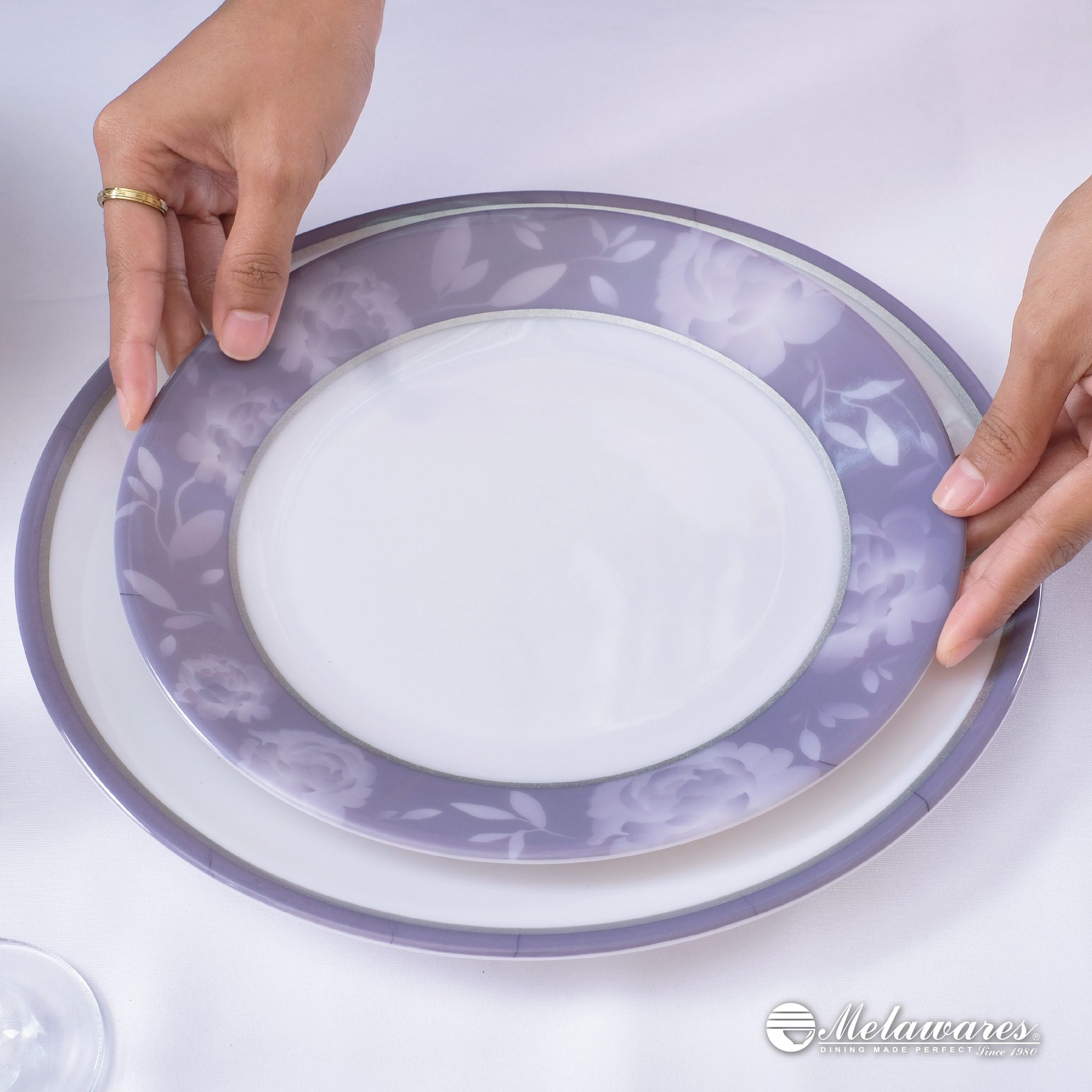Grace 10" Dinner Plate with Silver Lining